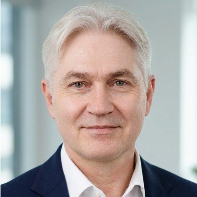 Dr Tony Degazon